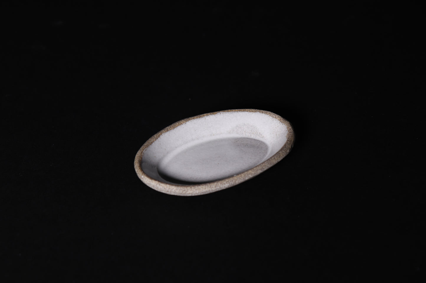 White Granite Oval Mini Plate