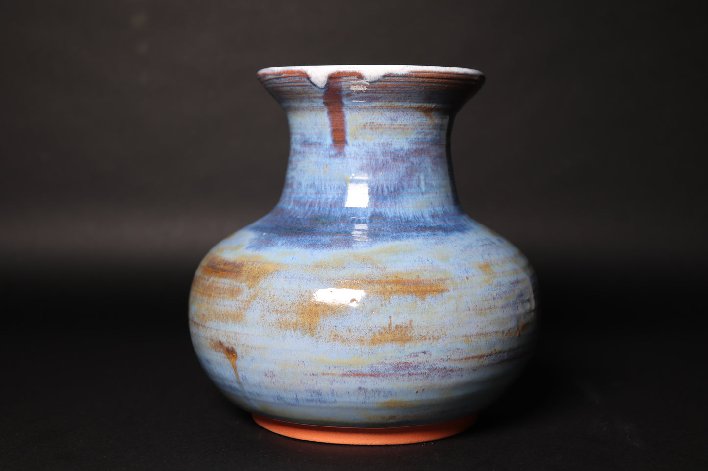 Sapphire Gold Vase
